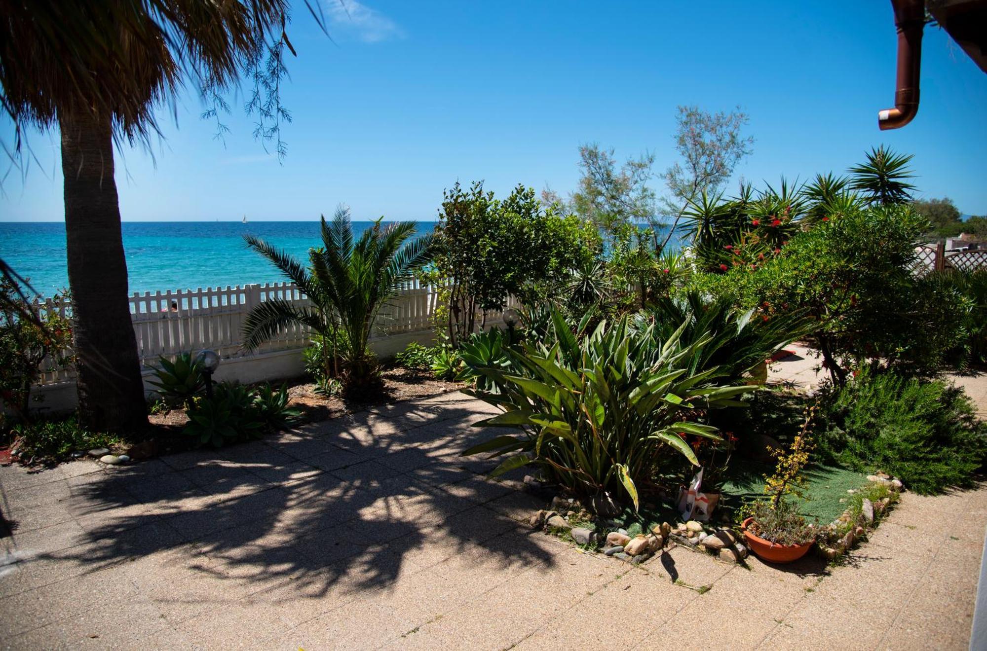 Villa By The Beach Sant'Andrea  Luaran gambar